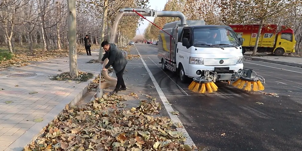 纯电动树叶收集车_树叶收集车_电动树叶收集车