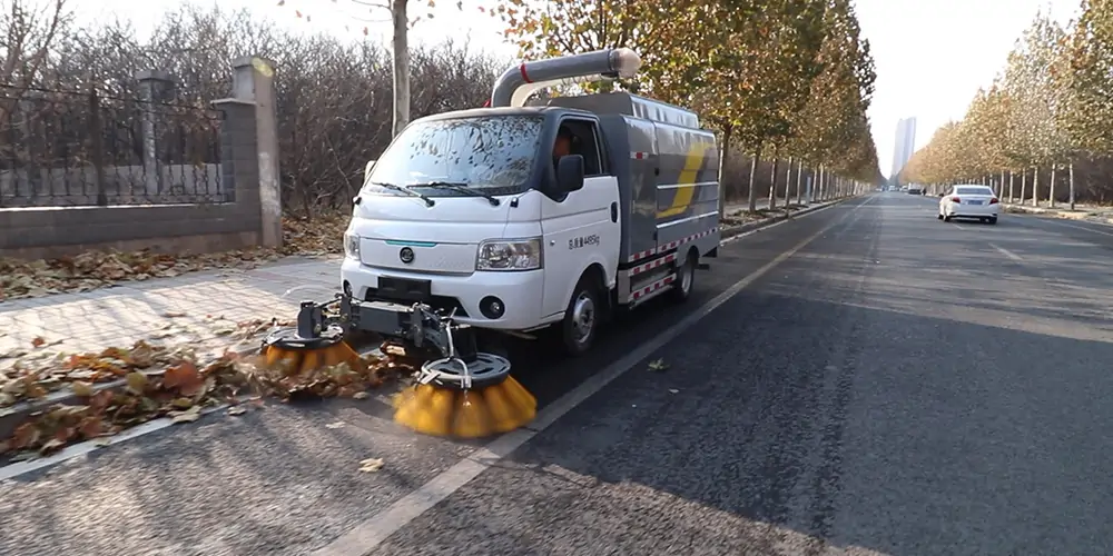 纯电动树叶收集车,树叶收集车,落叶收集车,吸叶机 纯电动树叶收集车,树叶收集车,落叶收集车,吸叶机