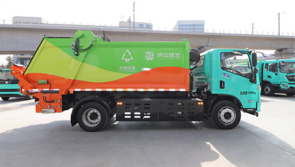 新能源垃圾压缩车BY-YS12001车辆底盘